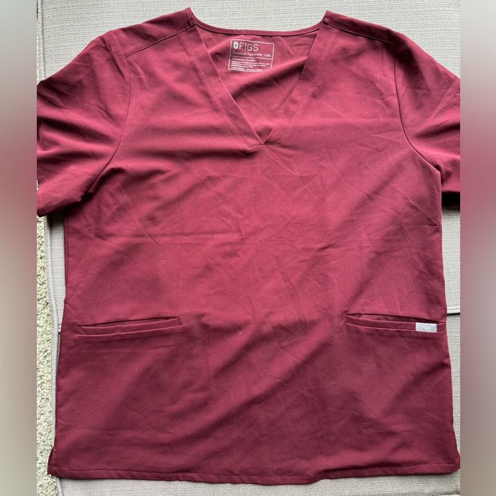 FIGS women’s Casma scrub top. Size XXL
